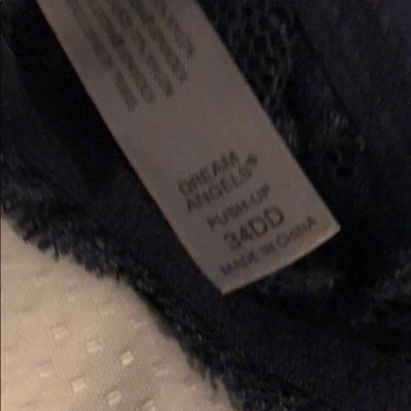 Victoria’s Secret Dream Angels push up 34DD - Picture 3 of 6